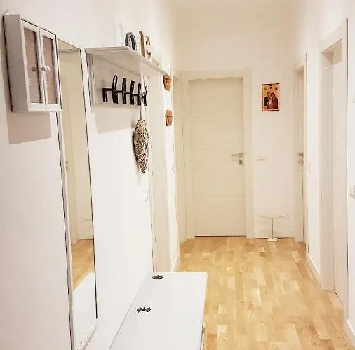 Casa Rosa * 东塞斯特里